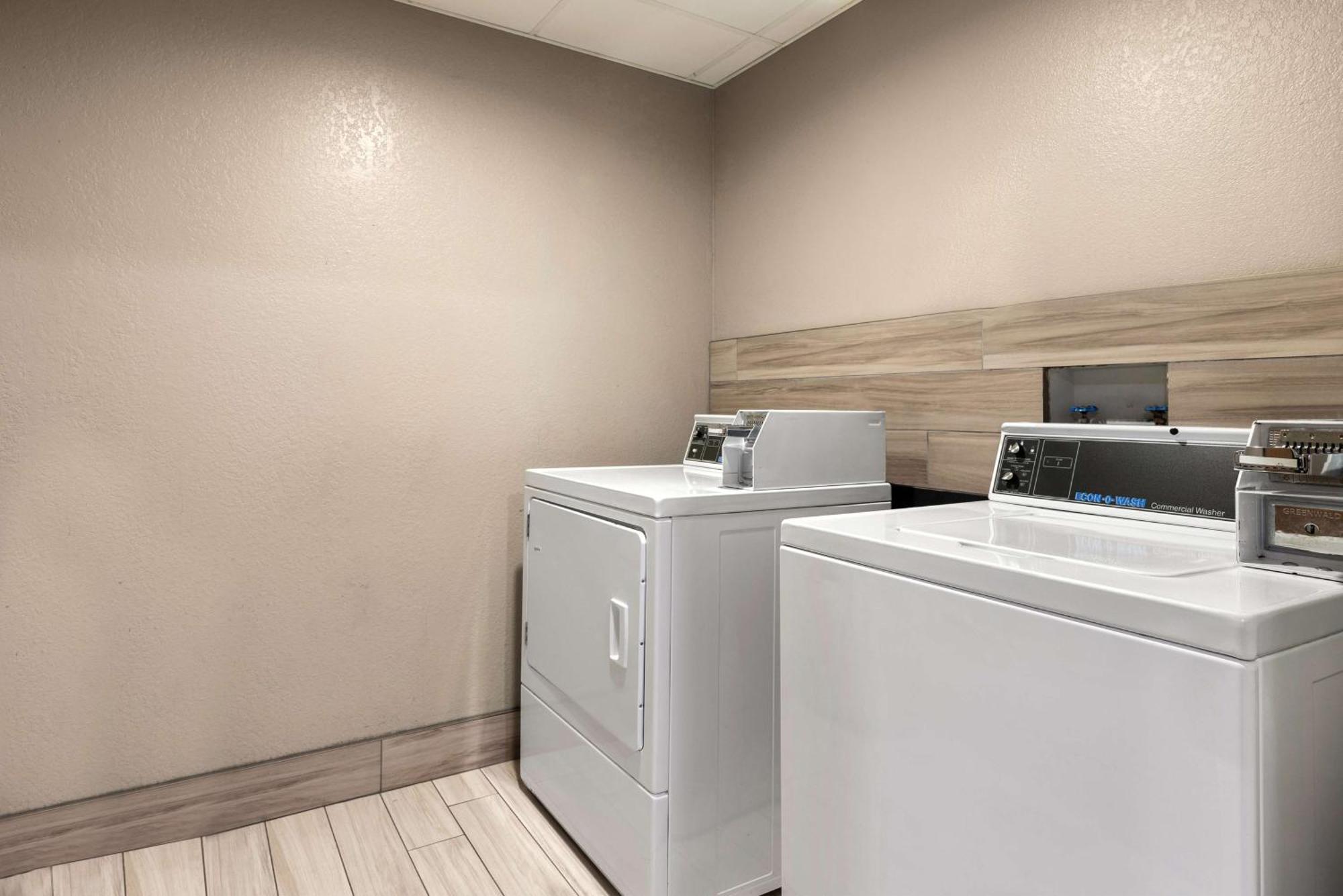 Surestay Plus Hotel By Best Western Tulsa East Dış mekan fotoğraf